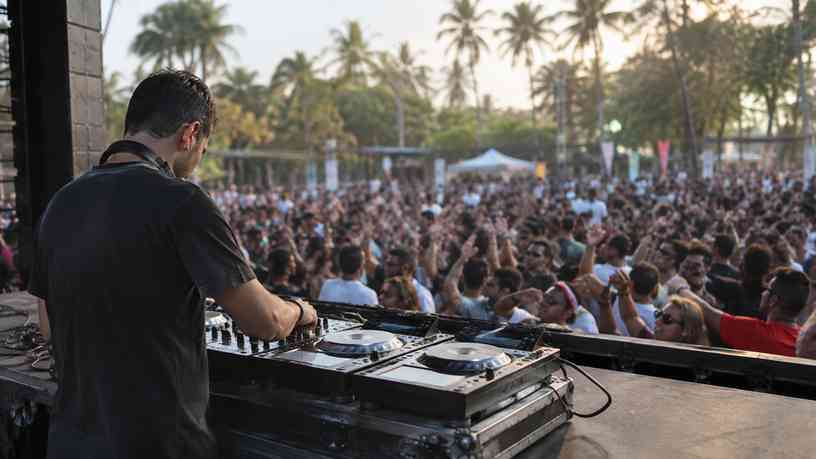 Bass-Heavy DJ Beats