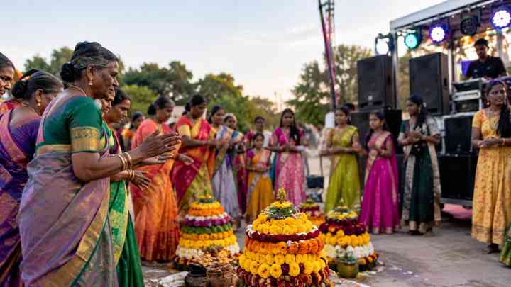 T News Bathukamma Song 2016 – “Okkoka Puvve Okkoka Navve” పాట సమాచారం - భాగం 4